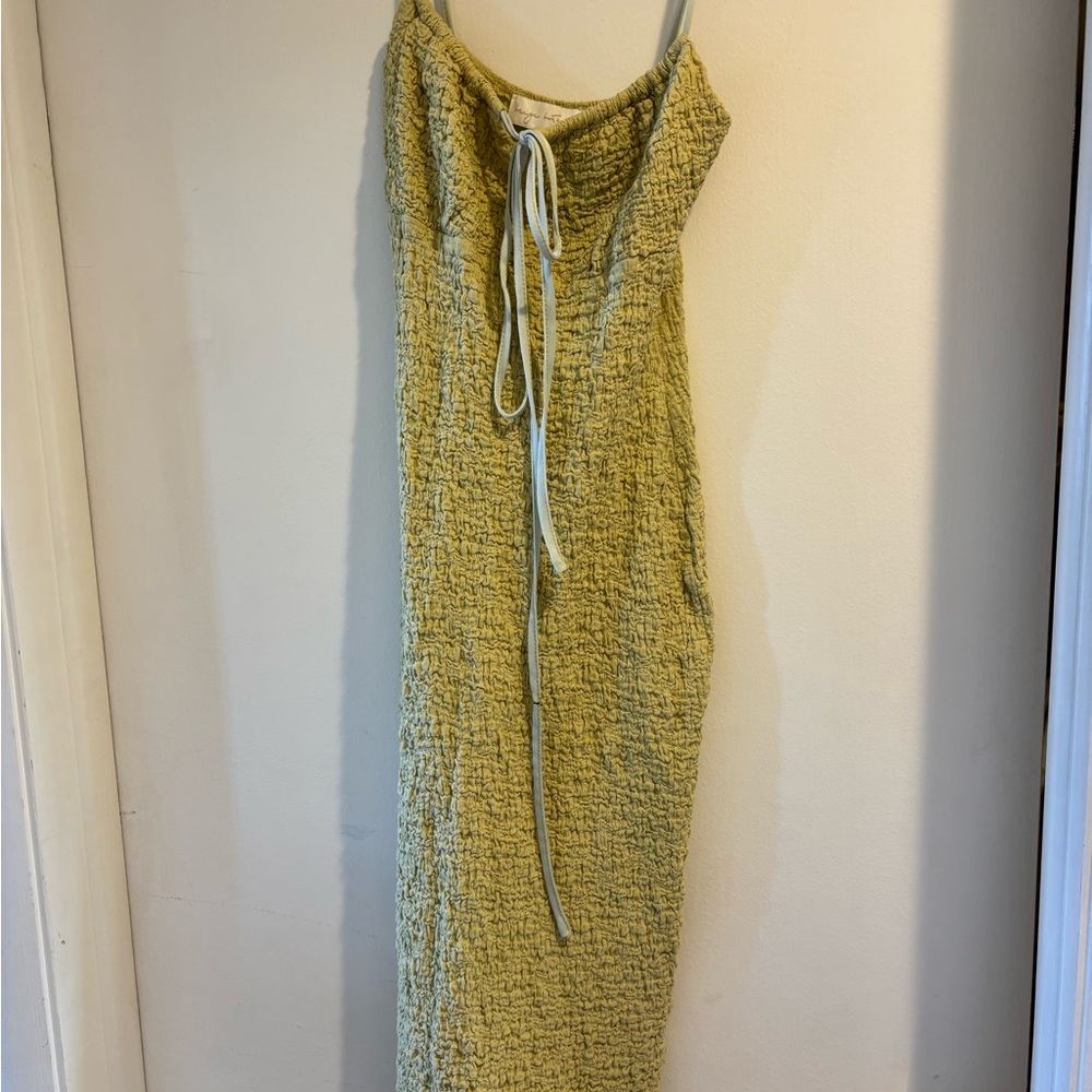 Left on Thread dress size medium